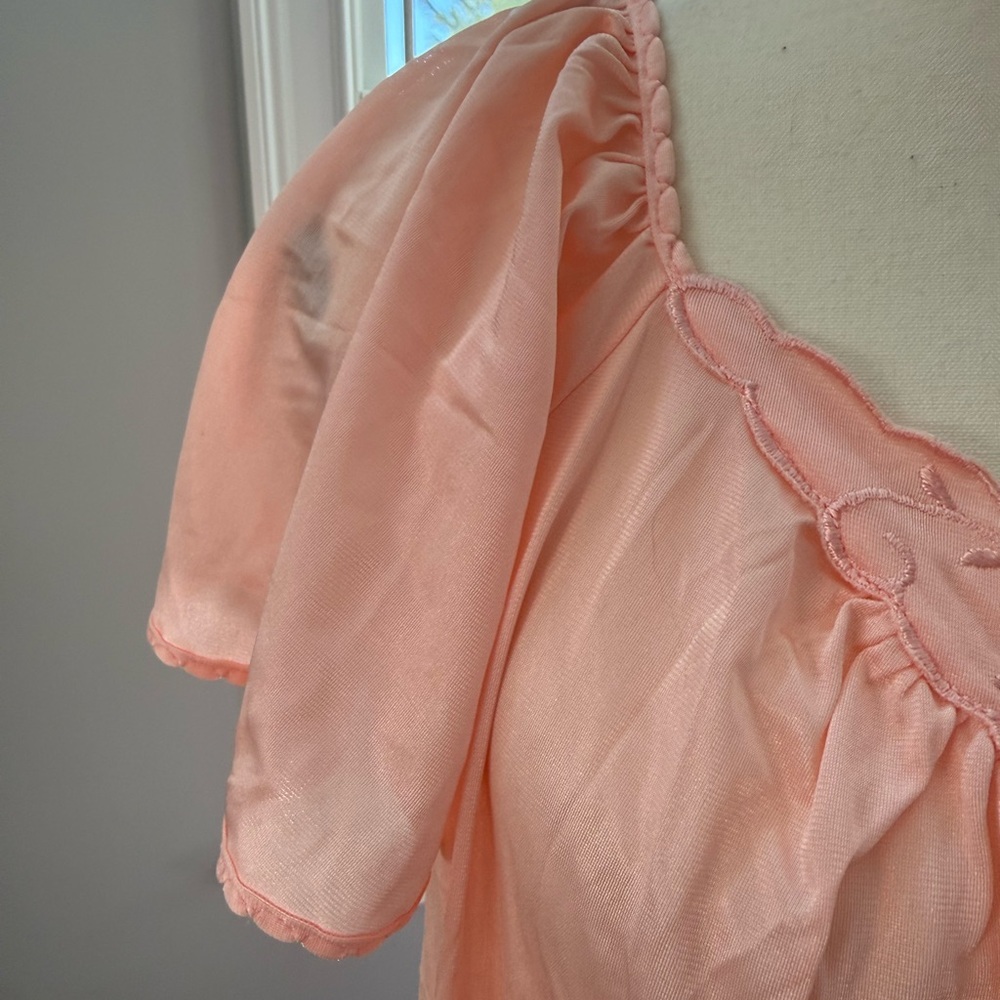 Avian Vintage  Peach Lace-Trim Short Sleeve Nightgown - Picture 4 of 8